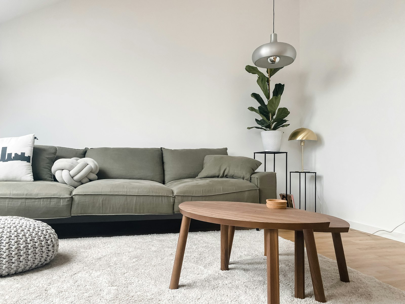 A calm, comfortable living room where residents settle in and feel at home.